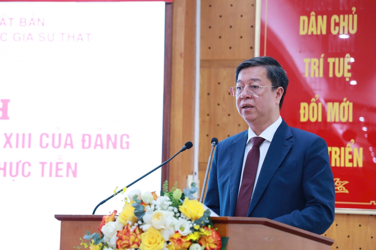 PGS.TS. Vũ Trọng Lâm, Giám đốc - Tổng Biên tập NXB Chính trị quốc gia Sự thật chia sẻ về quá trình biên soạn cũng như nội dung cuốn sách. 