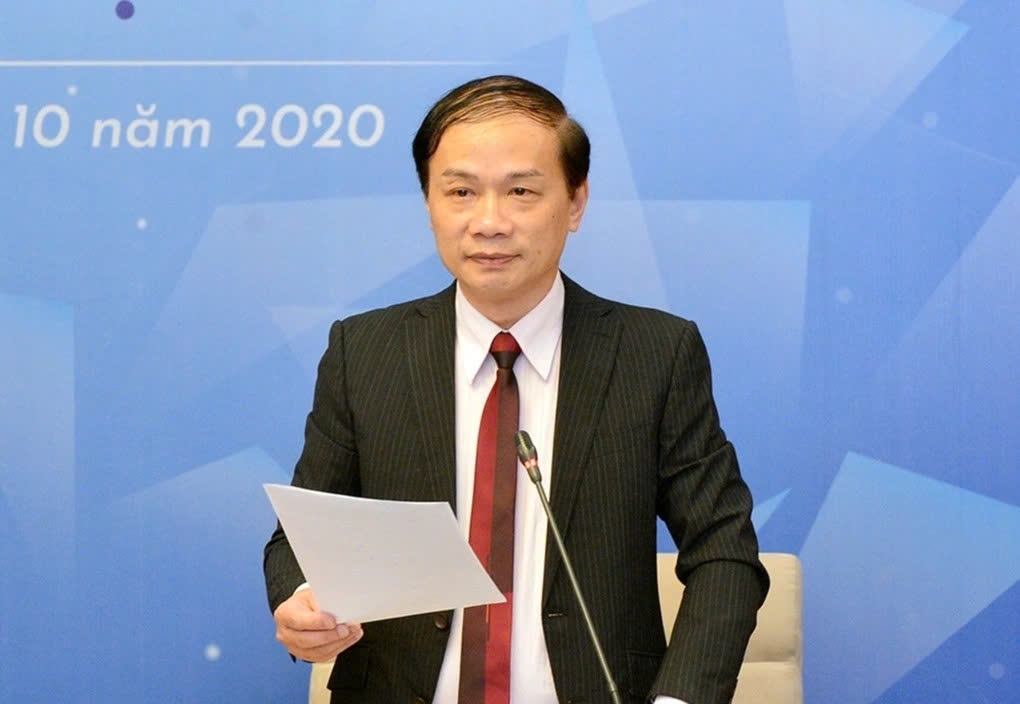 Ông Phạm Tất Thắng, Ủy viên Trung ương Đảng, Phó Trưởng ban Tuyên giáo và Dân vận Trung ương, Phó Trưởng Ban Thường trực Ban Chỉ đạo Trung ương nắm tình hình Nhân dân và dư luận xã hội về Đại hội đảng bộ các cấp