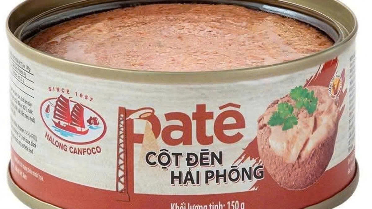 Mới đây, hơn 1,7 tấn pate đóng hộp của Công ty Cổ phần Đồ hộp Hạ Long được tiêu hủy