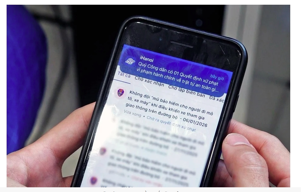 Công dân sẽ nhận thông báo về Quyết định xử phạt trên iHanoi.