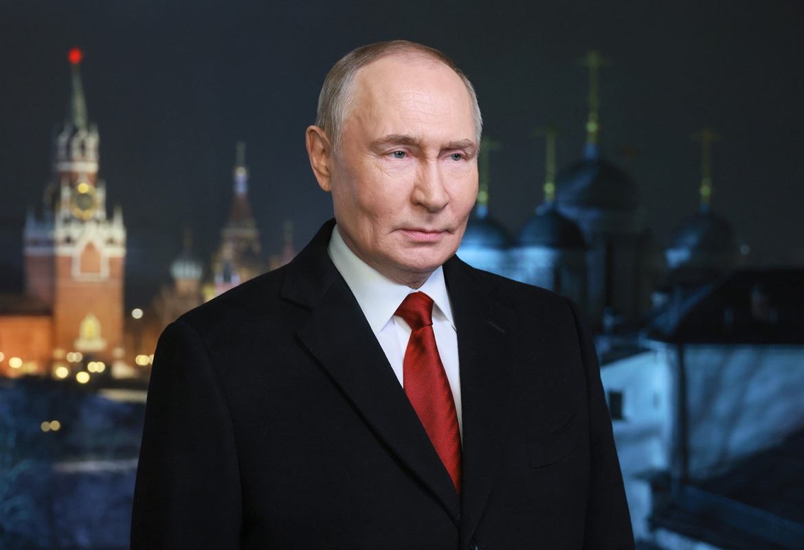 Tổng thống Nga Vladimir Putin gửi thông điệp năm mới từ điện Kremlin. Ảnh: AP