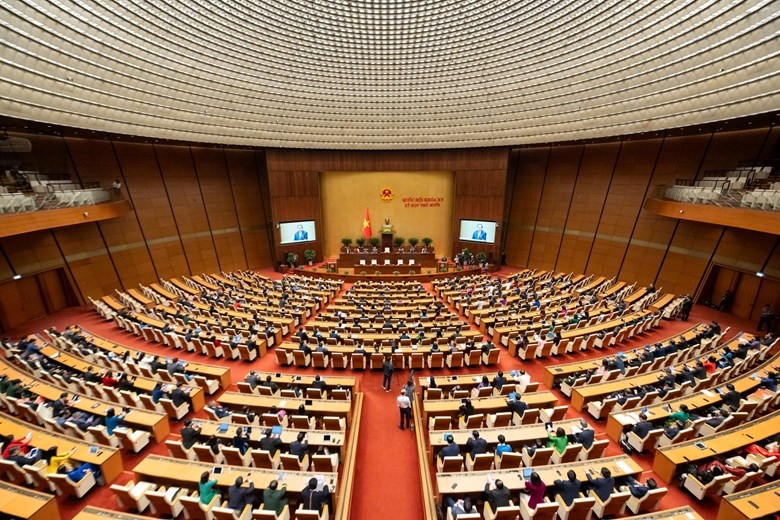 Tại Kỳ họp thứ 10 - kỳ họp cuối cùng của nhiệm kỳ, khối lượng công tác lập pháp được Quốc hội xem xét, thông qua chiếm tới 30% tổng số luật, nghị quyết quy phạm pháp luật được ban hành của cả nhiệm kỳ, góp phần tháo gỡ điểm nghẽn về thể chế, tạo hành lang thông thoáng về cơ chế và pháp lý