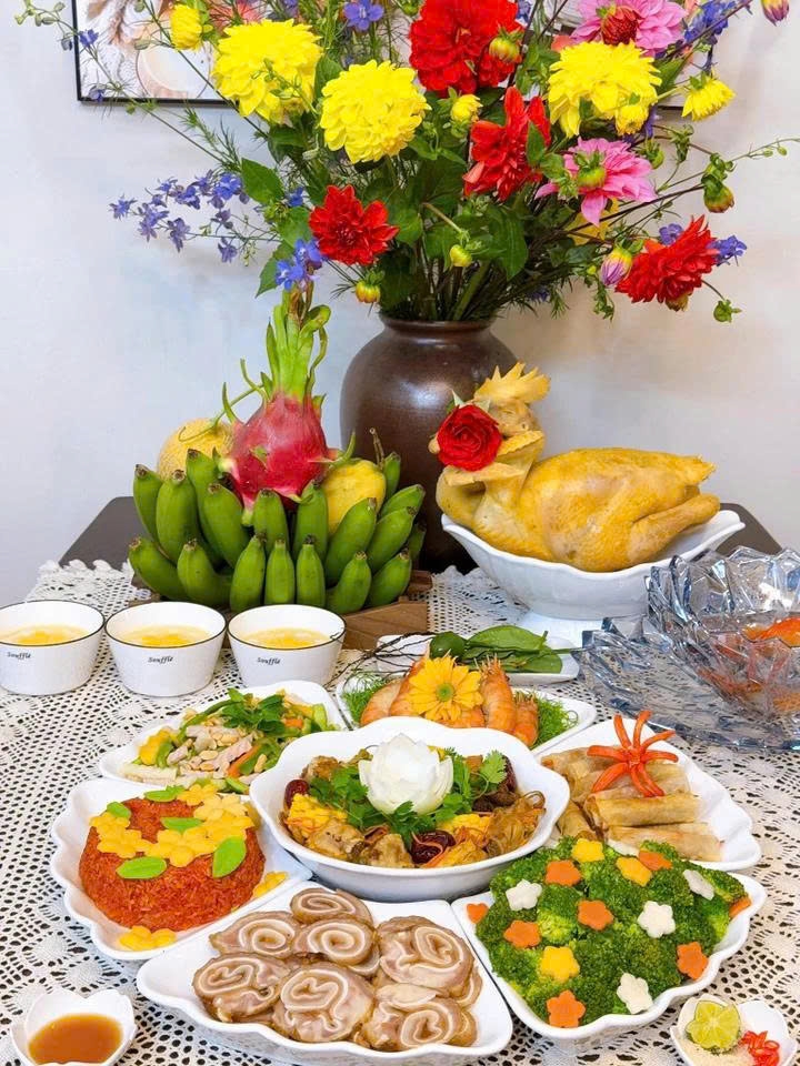 Gợi ý mâm cỗ mặn cúng rằm tháng Chạp (Ảnh: Kim Anh)