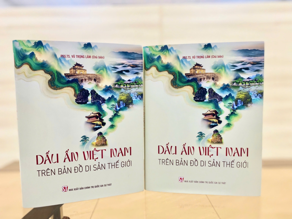 Cuốn sách đưa bạn đọc bước vào hành trình trải nghiệm khám phá vẻ đẹp và chiều sâu văn hóa của đất nước Việt Nam.