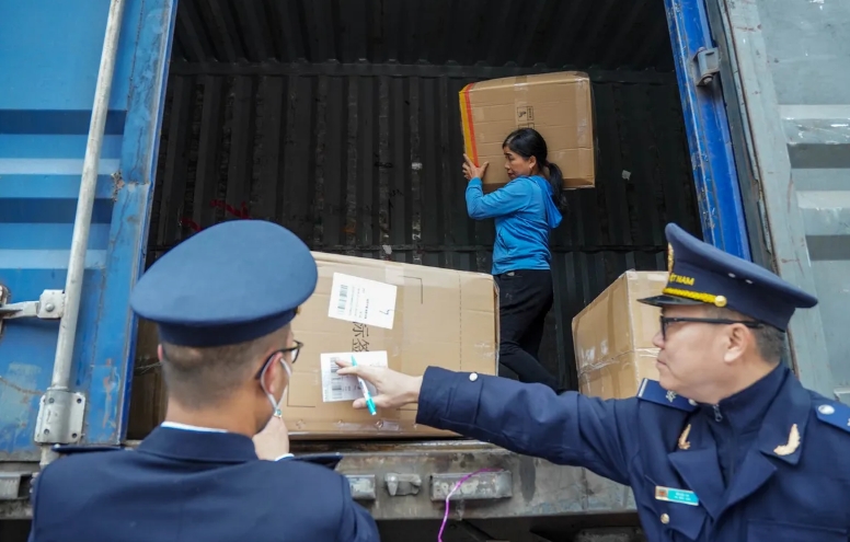 Cơ quan Hải quan tăng cường chống buôn lậu qua cửa khẩu dịp lễ, Tết