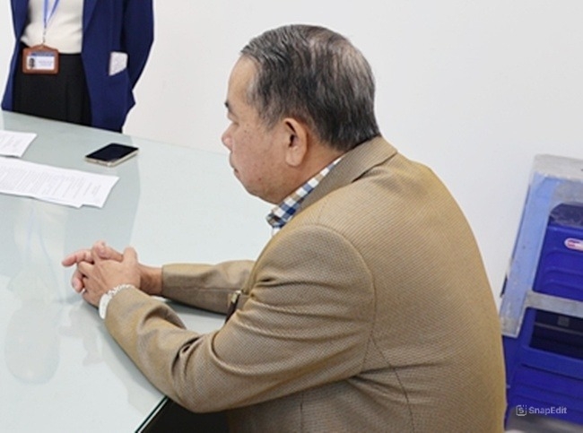 Ông Nguyễn Văn Bường sau khi bị bắt. 