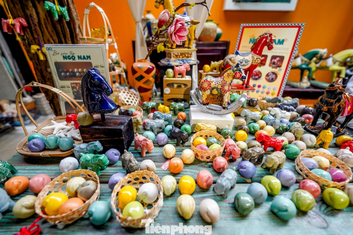 Each design carries a message about life and people.