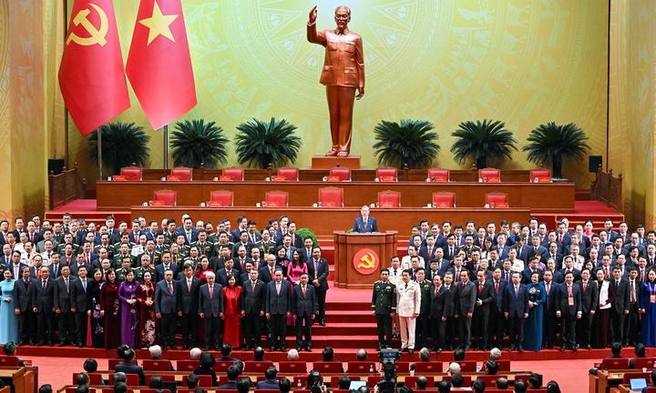 Ban Chấp hành Trung ương Đảng khóa XIV ra mắt Đại hội. (Ảnh: TTXVN)