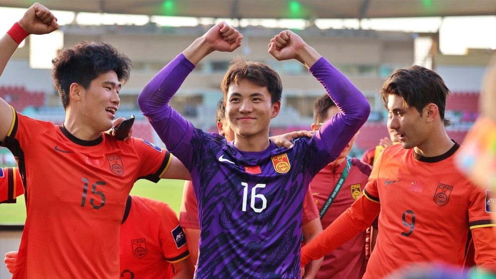 Thủ môn Li Hao góp công rất lớn giúp U23 Trung Quốc có mặt ở vòng bán kết U23 châu Á 2026. (Ảnh: CFA)