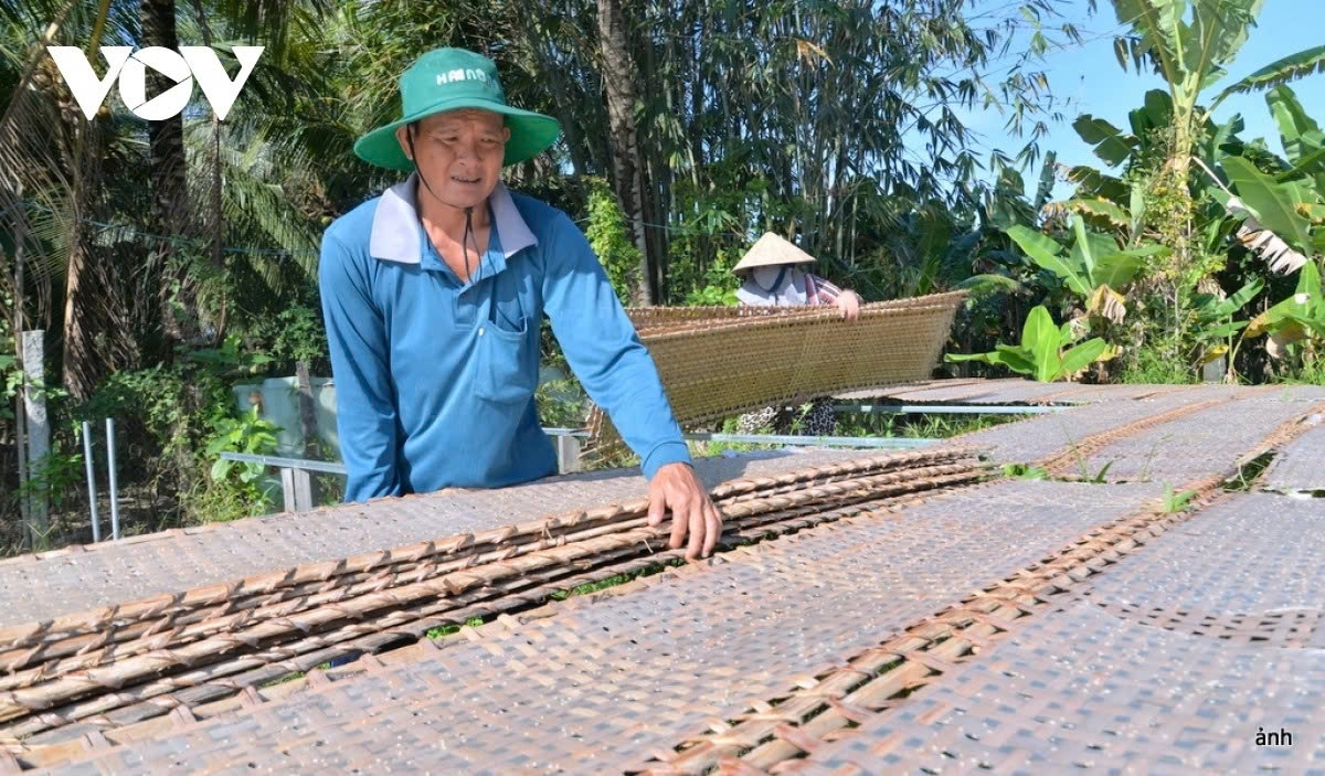 About 60 households in the village are known to maintain the craft of rice paper making.