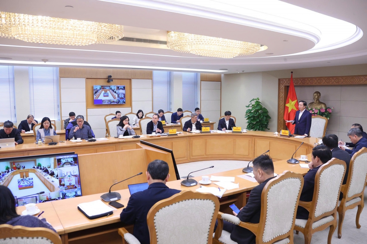 Phó Thủ tướng Trần Hồng Hà chủ trì cuộc họp nghe báo cáo hoàn thiện dự thảo Nghị định về một số chính sách phát triển thủy sản - Ảnh: VGP/Minh Khôi