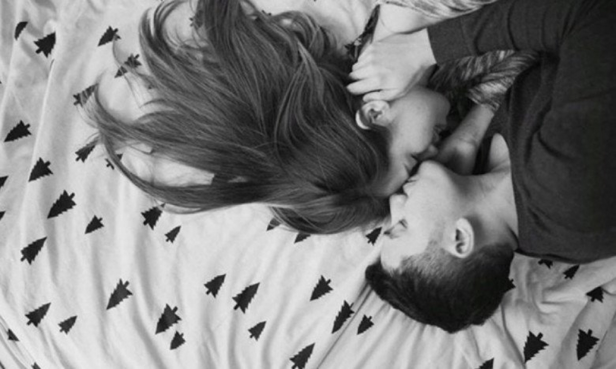 Người trẻ tiếp cận rất nhiều thông tin về tình dục, nhưng lại thiếu thông tin nền tảng, khoa học (Ảnh: Internet)