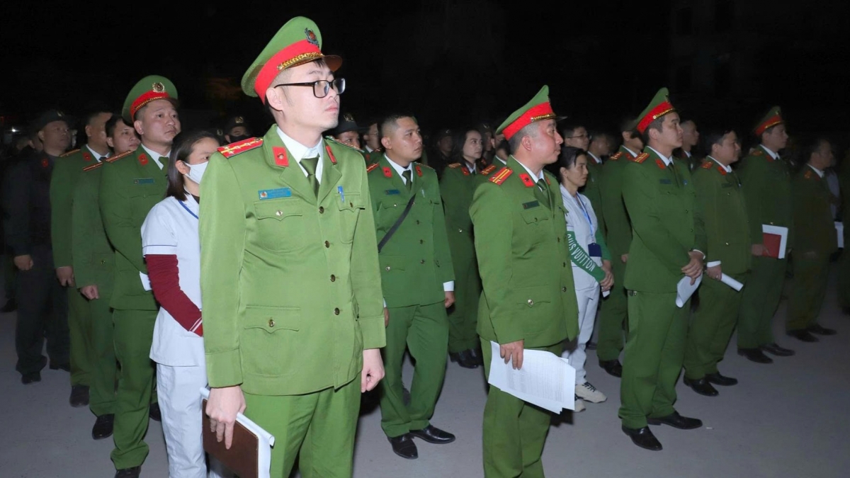 Các tổ công tác tiến hành kiểm tra khu nhà ở, khu nhà trọ tại xã Lai Khê, thành phố Hải Phòng