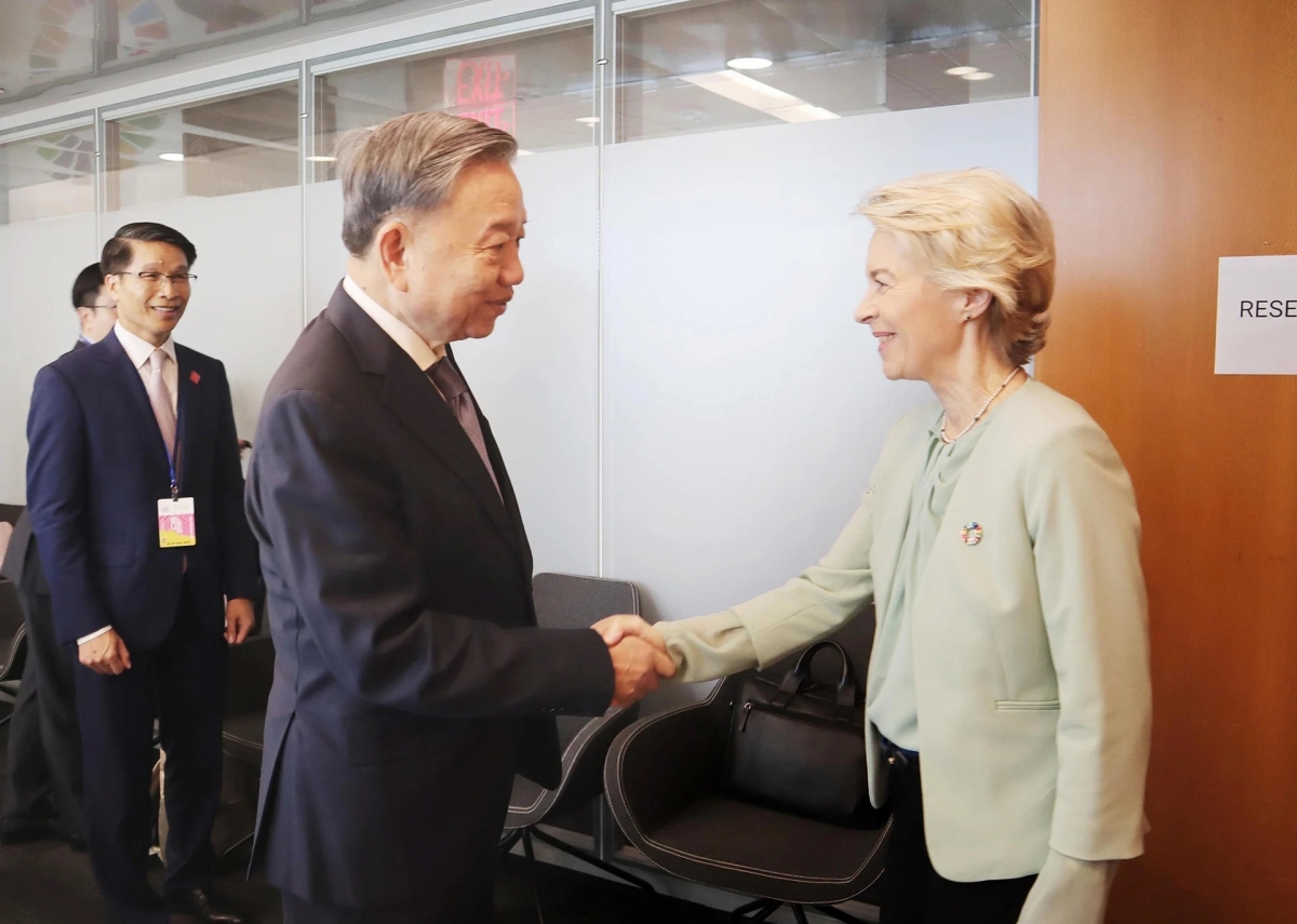 Tổng Bí thư Tô Lâm gặp Chủ tịch Ủy ban châu Âu Ursula von der Leyen (Ảnh: TTXVN)
