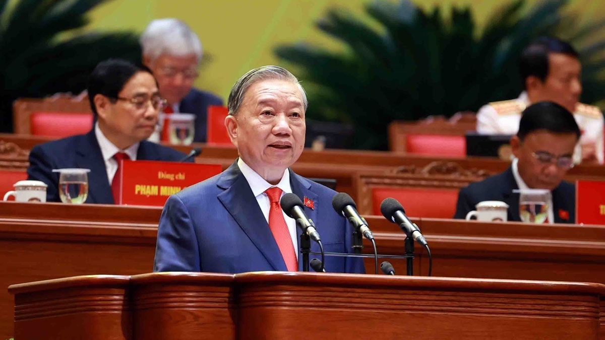 Tổng Bí thư Tô Lâm, Trưởng Tiểu ban Văn kiện trình bày Báo cáo của Ban Chấp hành Trung ương khóa XIII về các văn kiện trình Đại hội XIV của Đảng. (Ảnh: TTXVN)