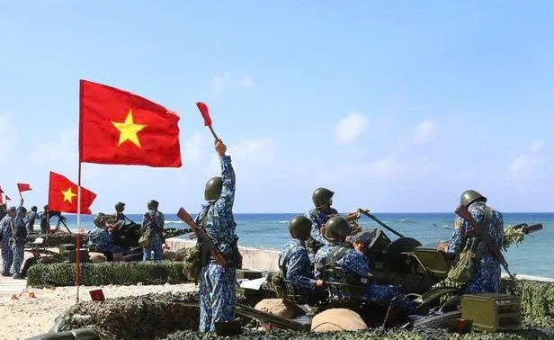 Khí thế luyện tập sẵn sàng chiến đấu trên đảo Trường Sa