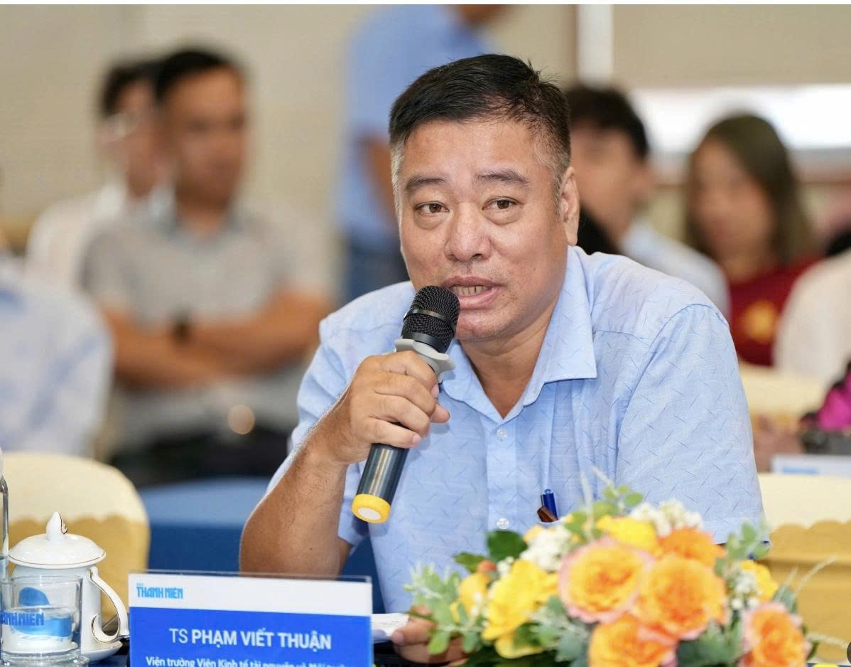 TS Phạm Viết Thuận - Viện trưởng Viện Kinh tế, Tài nguyên và Môi trường TP.HCM. 