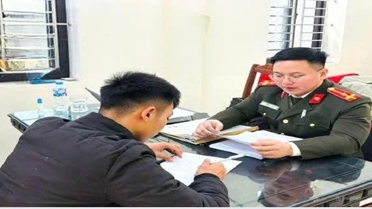 Đối tượng Trần Hữu Công tại cơ quan công an