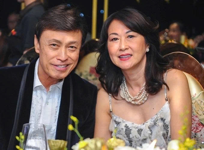 Ca sĩ Tuấn Ngọc và vợ - Thái Thảo - kết thúc cuộc hôn nhân kéo dài gần 30 năm vào ngày 17/7/2025, theo phán quyết của Tòa Thượng thẩm bang California, Mỹ.