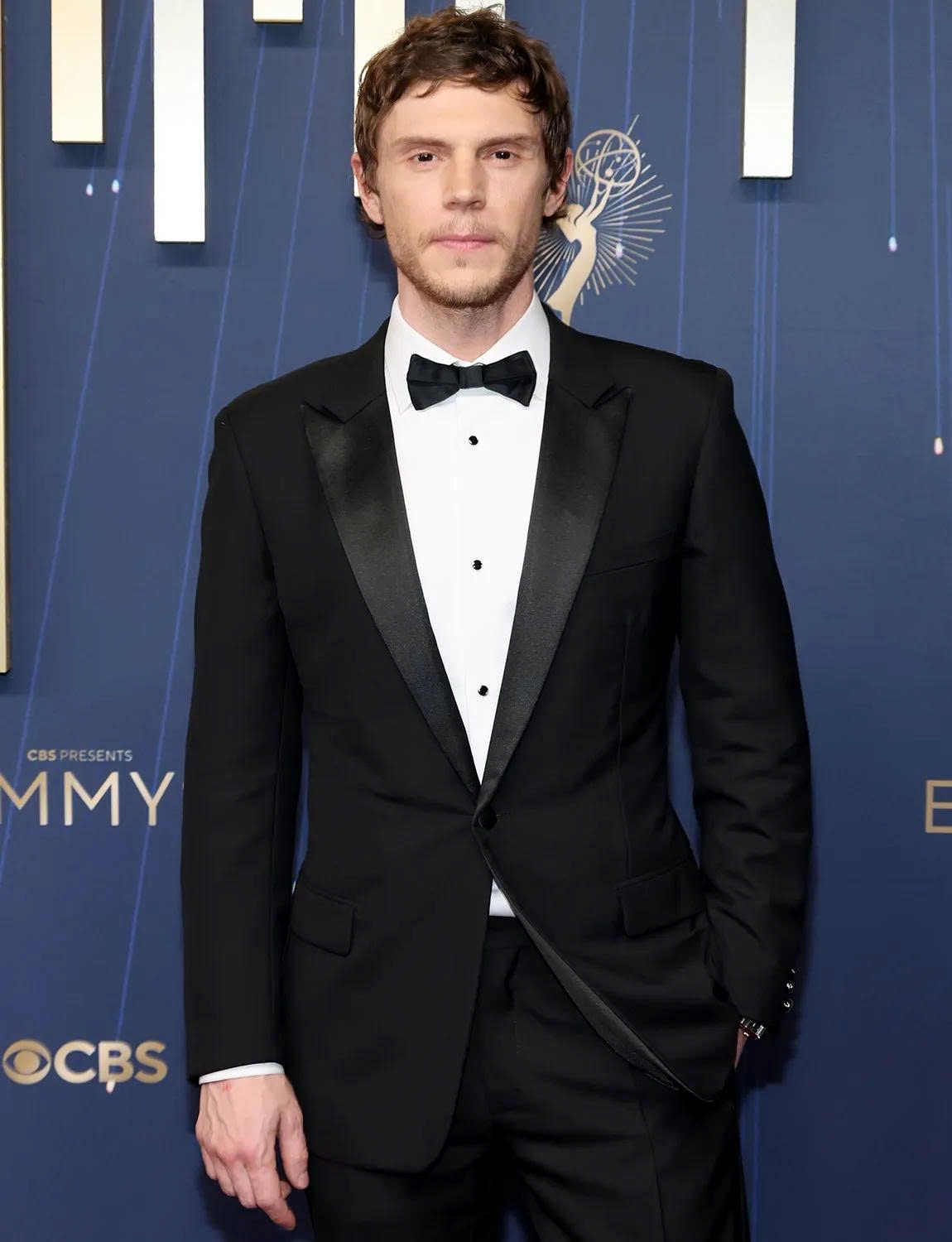 Evan Peters tham dự Lễ trao giải Emmy Primetime lần thứ 77 tại Nhà hát Peacock vào ngày 14 tháng 9 năm 2025 tại Los Angeles.
