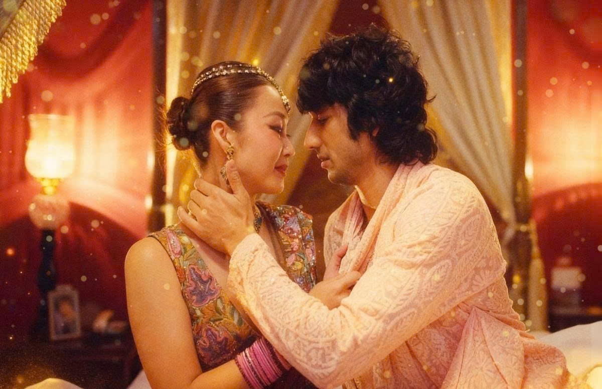 Khả Ngân đóng cặp cùng nam diễn viên Ấn Độ Shantanu Maheshwari trong "Vạn dặm yêu em". Ảnh: ĐPCC 