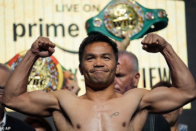 Manny Pacquiao thượng đài trở lại sau 4 năm "nghỉ hưu" ngắn ngủi (Ảnh: AP).