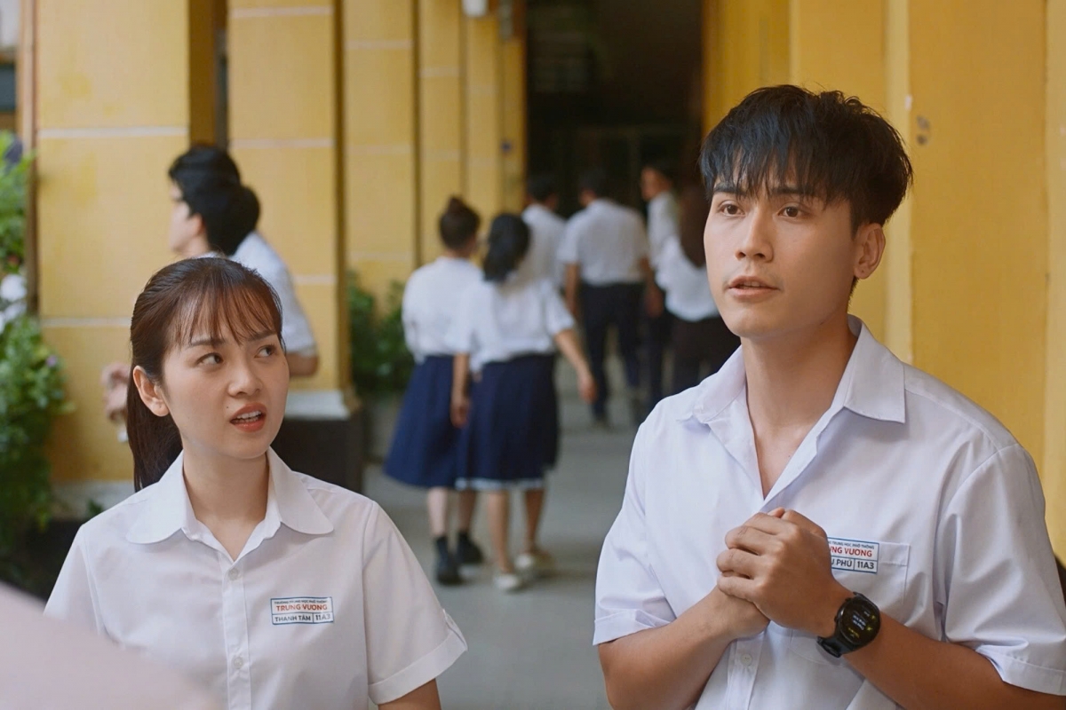 Cặp đôi Võ Điền Gia Huy – Tam Triều Dâng tạo chuyện tình “oan gia”