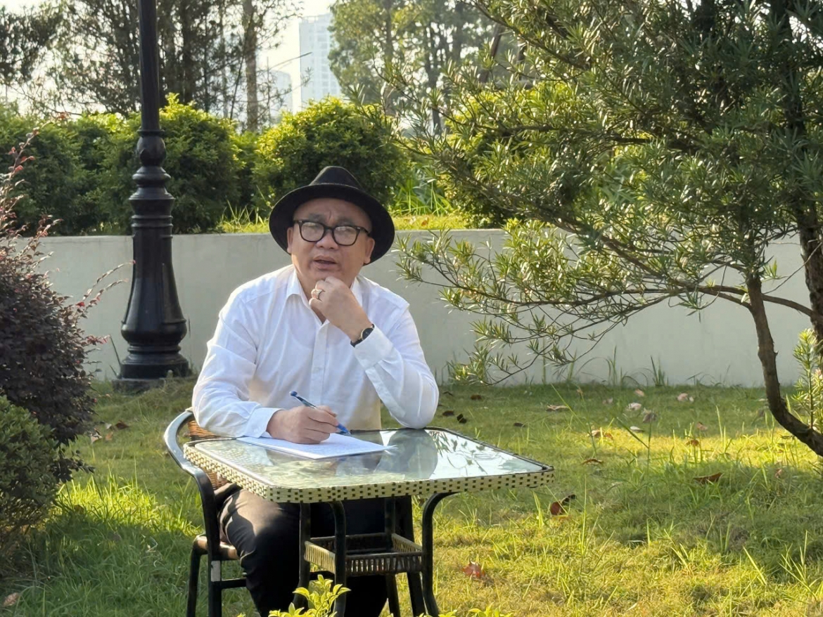 Nhà thơ Ngọc Lê Ninh