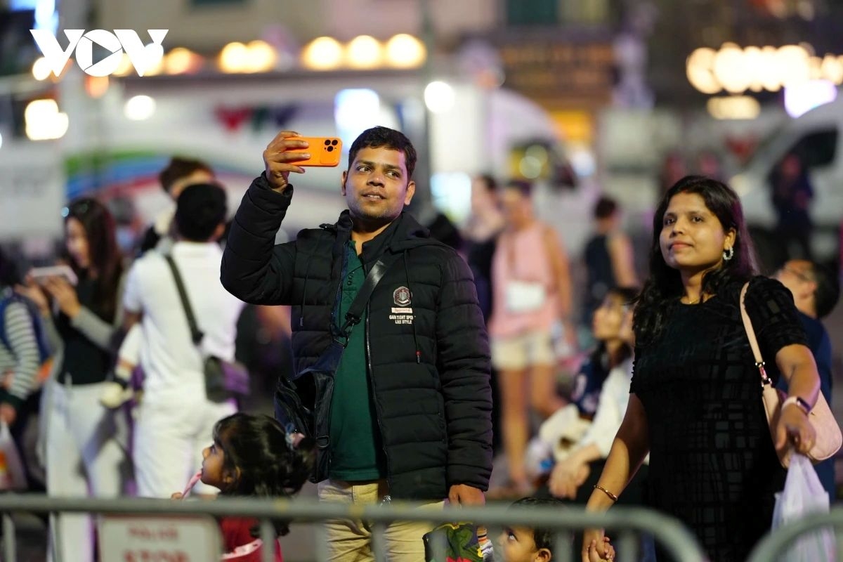 Many international visitors express excitement at experiencing Vietnam’s New Year celebrations, with some choosing this period specifically to witness the country’s distinctive Lunar New Year traditions firsthand.