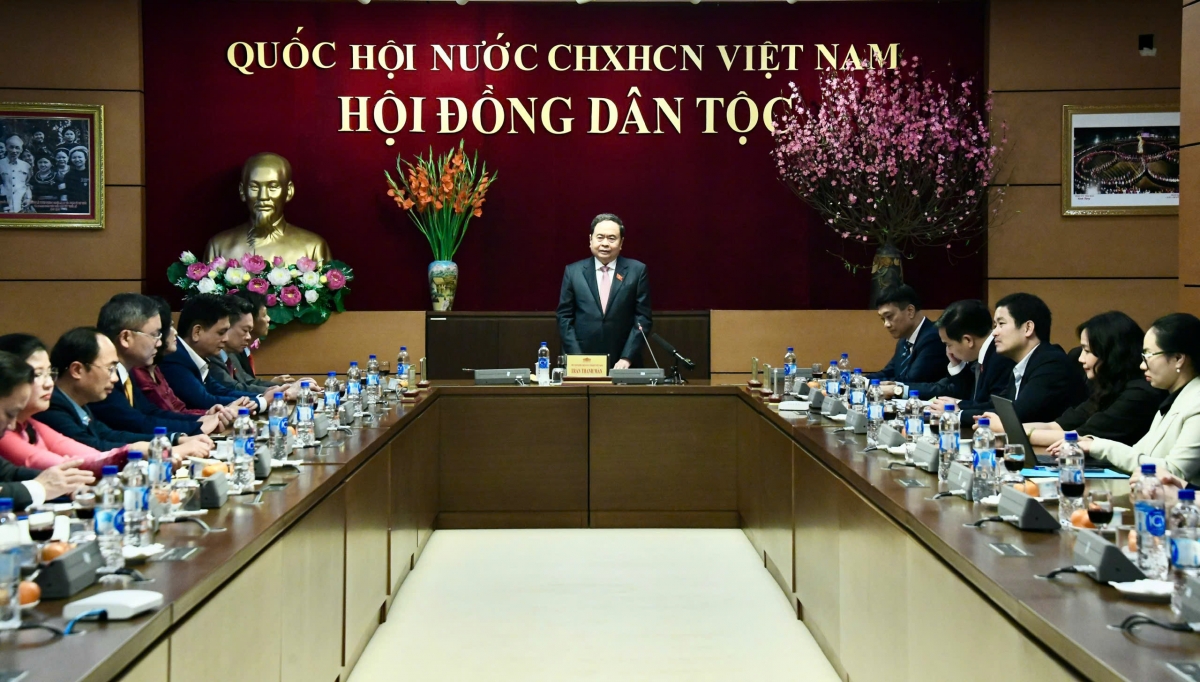 Chủ tịch Quốc hội ghi nhận và biểu dương kết quả Hội đồng Dân tộc đã đạt được trong năm qua