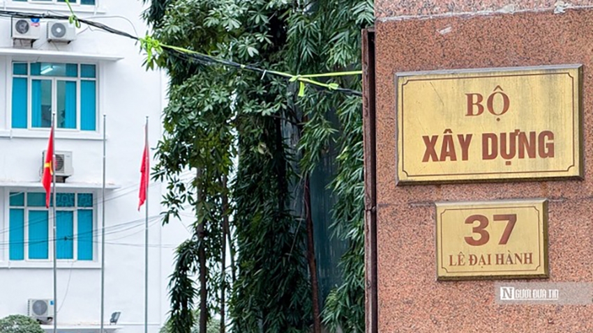 Bộ Xây dựng bàn giao trụ sở ở số 37 Lê Đại Hành cho Bộ Công an