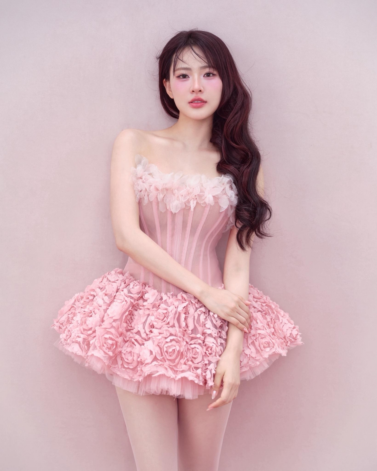 Minh Trang được nhớ đến với hình ảnh một nữ diễn viên dịu dàng trên màn ảnh nhỏ. Cô có gương mặt thanh tú, vóc dáng cao ráo với chiều cao 1,7 m, thân hình gợi cảm. Minh Trang cũng thừa nhận ngoại hình đem đến nhiều cơ hội tốt, giúp cô nhận được các dự án phim ảnh hoặc quay MV.