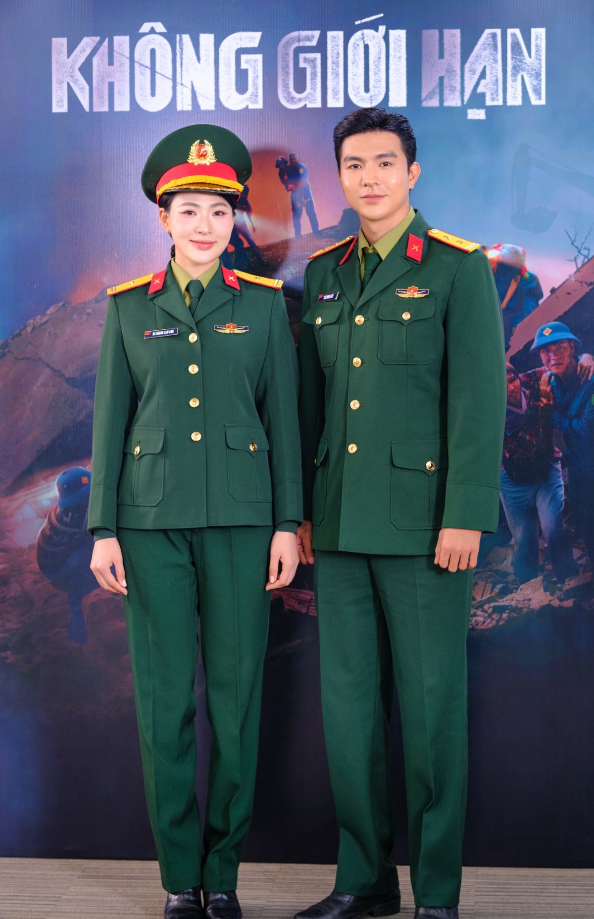 Phim truyền hình "Không giới hạn" phát sóng trên VTV đang thu hút sự quan tâm của khán giả bởi tuyến nhân vật quân nhân trẻ trung, hiện đại. Trong đó, nổi bật là hai nhân vật chính Thiếu tá Hà Hoàng Lam Anh do diễn viên Minh Trang đảm nhận và Trung tá Đào Minh Kiên do Steven Nguyễn thủ vai. Lam Anh là một nữ quân nhân công tác tại đơn vị tác chiến không gian mạng, có tính cách mạnh mẽ, xông pha, dám nghĩ, dám làm. Cô có tình cảm với Trung tá Đào Minh Kiên, thẳng thắn bày tỏ, không ngại theo đuổi.