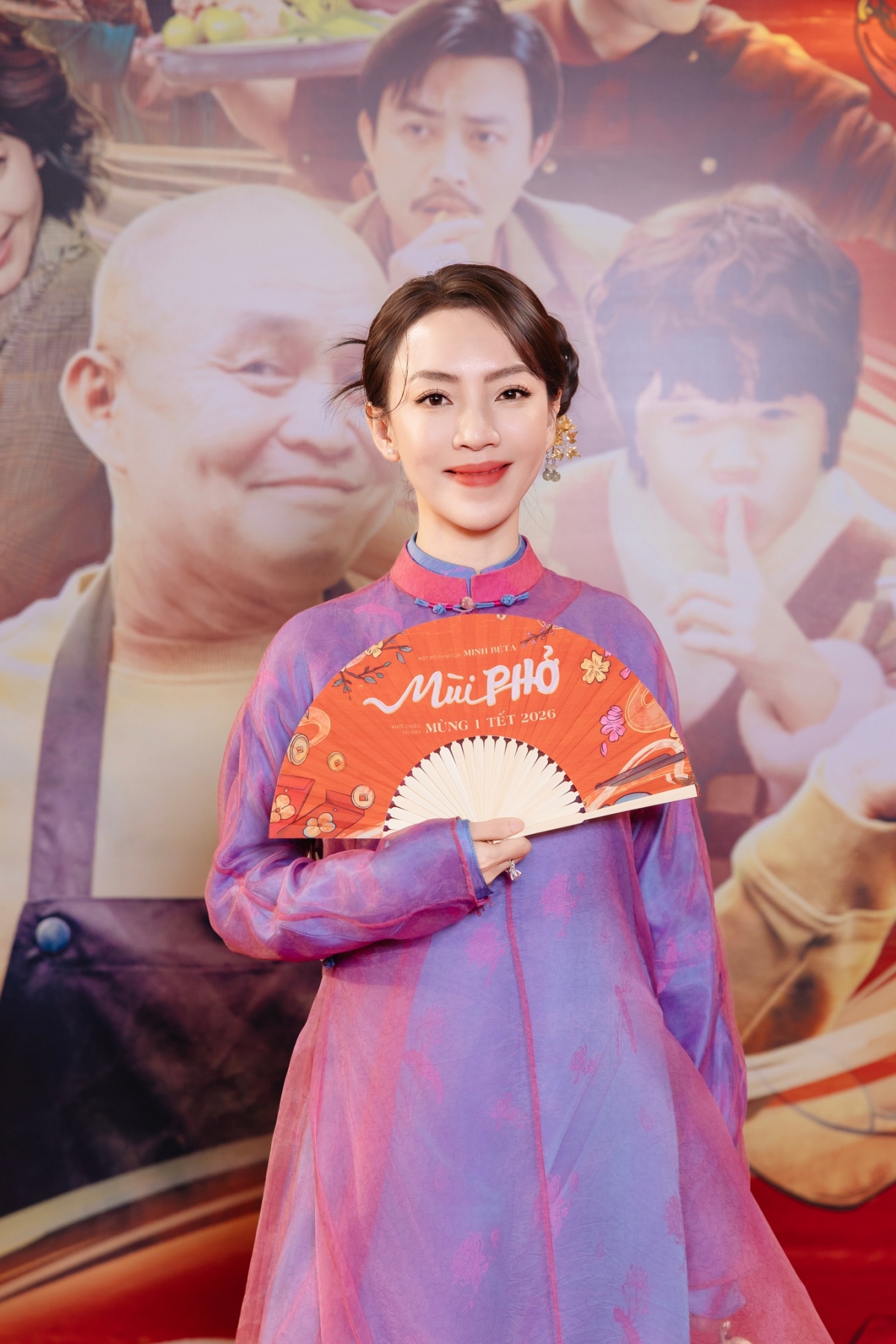 Thu Trang trong sự kiện ra mắt phim "Mùi phở"