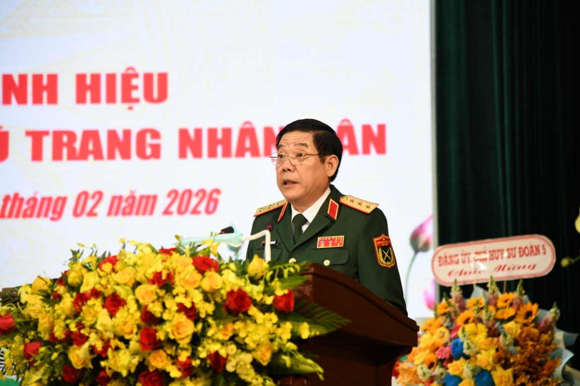 Thượng tướng Nguyễn Văn Gấu, Thứ trưởng Bộ Quốc phòng phát biểu tại buổi lễ