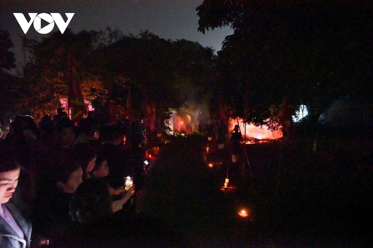 Visitors typically do not bargain when buying goods. The market is less about commercial trade and more about spiritual meaning.