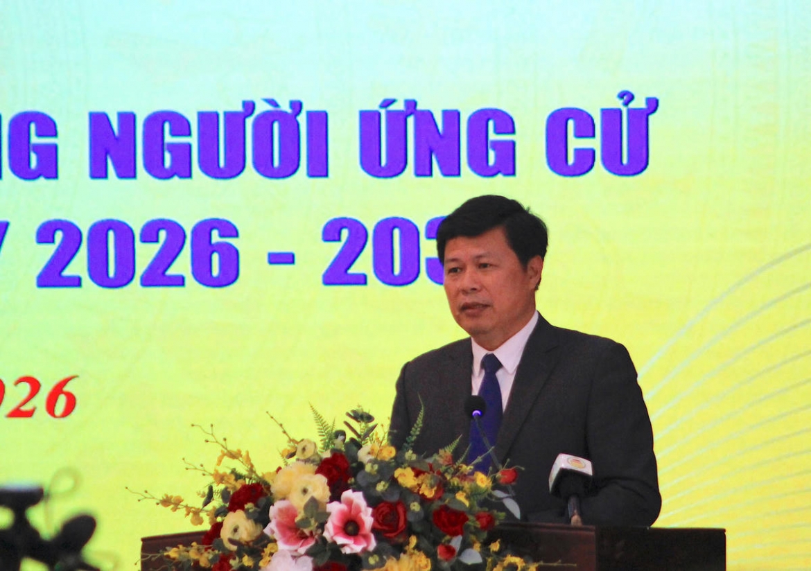 Phó Bí thư Thường trực Tỉnh ủy Hưng Yên, Bí thư Đảng ủy các cơ quan Đảng tỉnh, Chủ tịch Ủy ban MTTQ Việt Nam tỉnh Trần Quốc Toản phát biểu chỉ đạo tại hội nghị. 