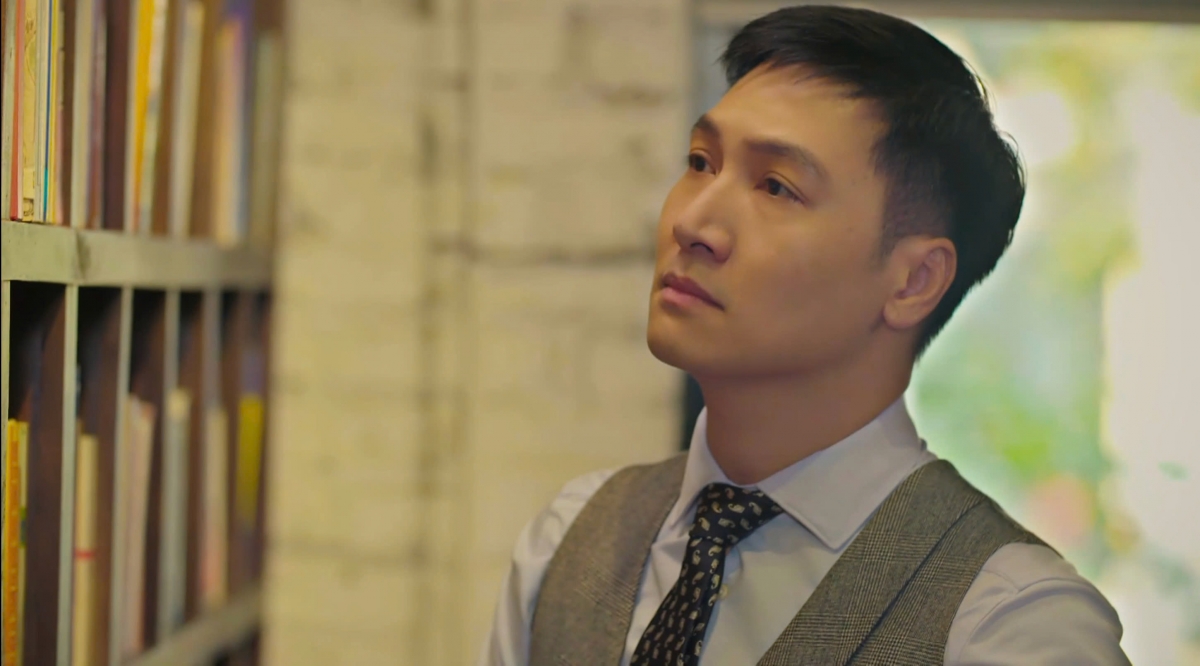 Mạnh Trường vào vai Trần Lâm – người đàn ông mang vẻ ngoài mạnh mẽ nhưng chất chứa nhiều tổn thương từ quá khứ gia đình.