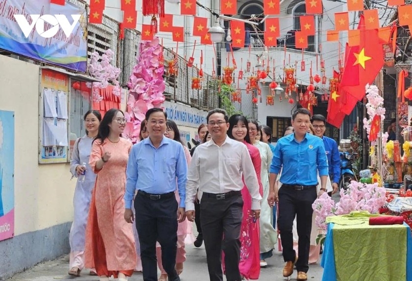 The theme “Solidarity Spring – Compassionate Tet”, launched by the Vietnam Fatherland Front Committee in Ho Chi Minh City  helps bring the spirit of spring closer to every resident.