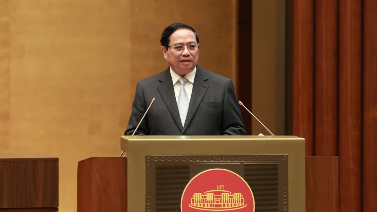Thủ tướng Phạm Minh Chính trình bày Chuyên đề "Chương trình hành động thực hiện Nghị quyết Đại hội đại biểu toàn quốc lần thứ XIV của Đảng" (Ảnh: Media Quốc hội)