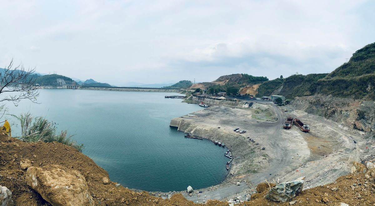 Gói thầu 3XL - HB di dời Cảng Ba Cấp (giai đoạn 1) thuộc Dự án Nhà máy Thủy Điện Hòa Bình mở rộng.