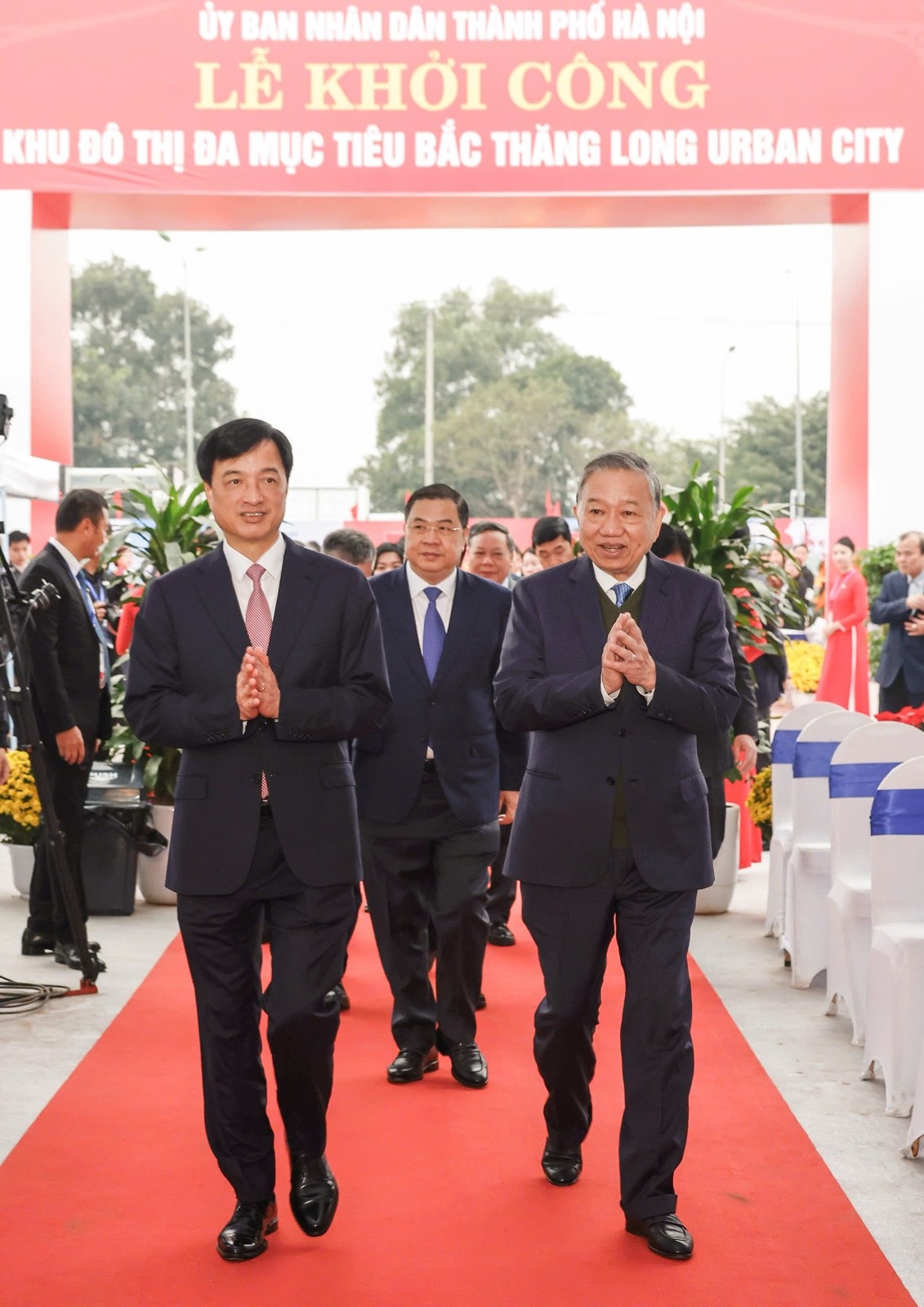 Tổng bí thư Tô Lâm và Bí thư Thành ủy Hà Nội Nguyễn Duy Ngọc tới dự và phát lệnh khởi công Khu đô thị đa mục tiêu Bắc Thăng Long Urban City