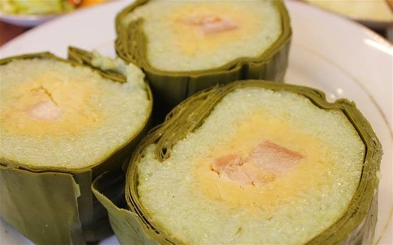 Một khoanh bánh tét có thể cung cấp tới 300-440 kcal. Món ăn này không “gây béo” nếu được sử dụng điều độ và cân đối trong tổng thể chế độ ăn