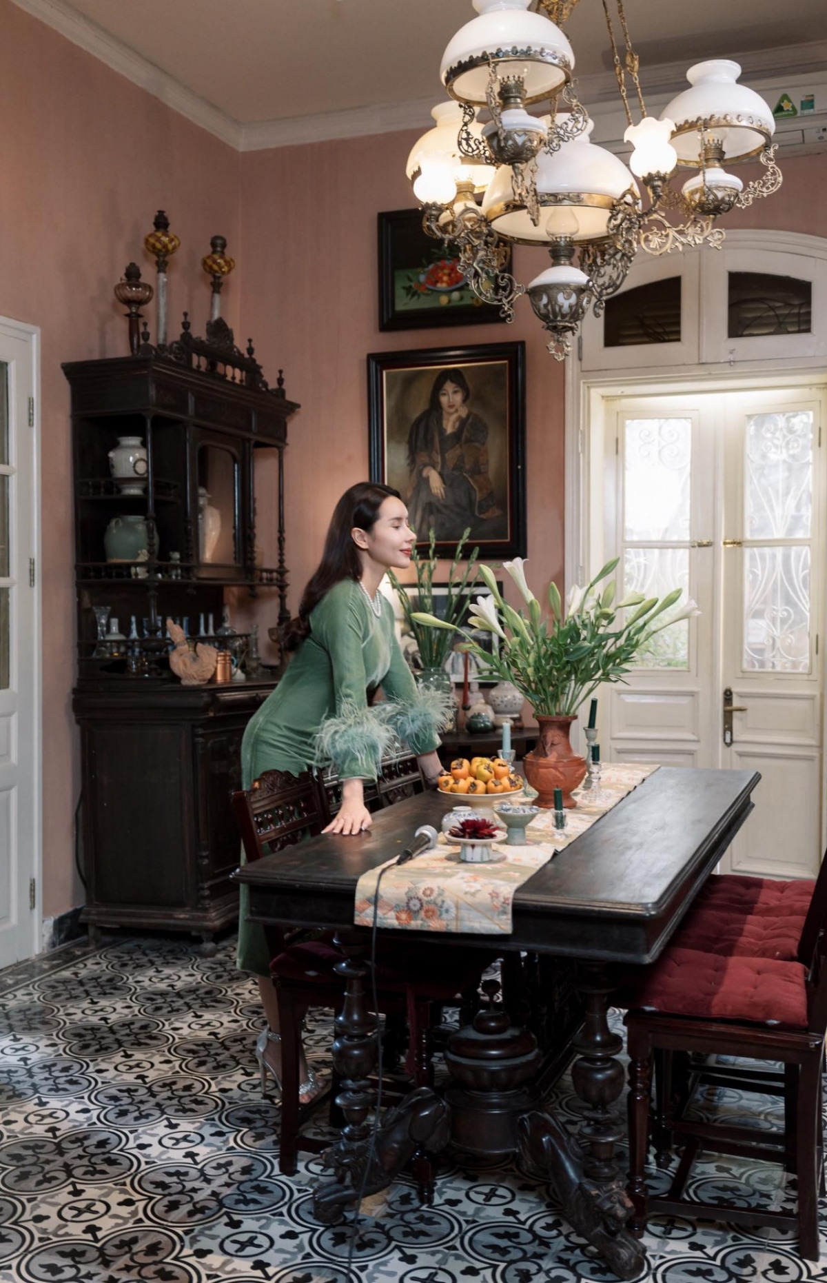 Ca sĩ Lưu Hương Giang nôn nao không khí Tết: "Xuân của đất trời nay mới đến / Trong tôi xuân đã đến lâu rồi!".