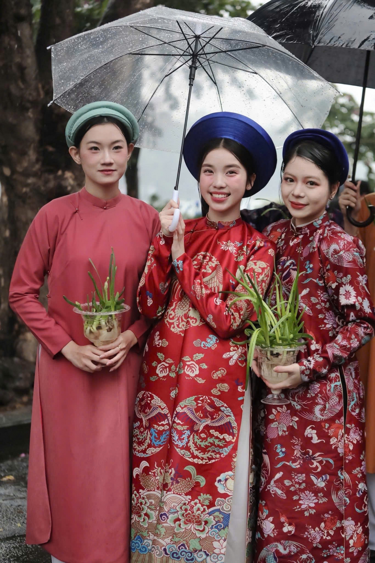 Cổ phục đang dần bước ra khỏi không gian nghi lễ để đi vào đời sống