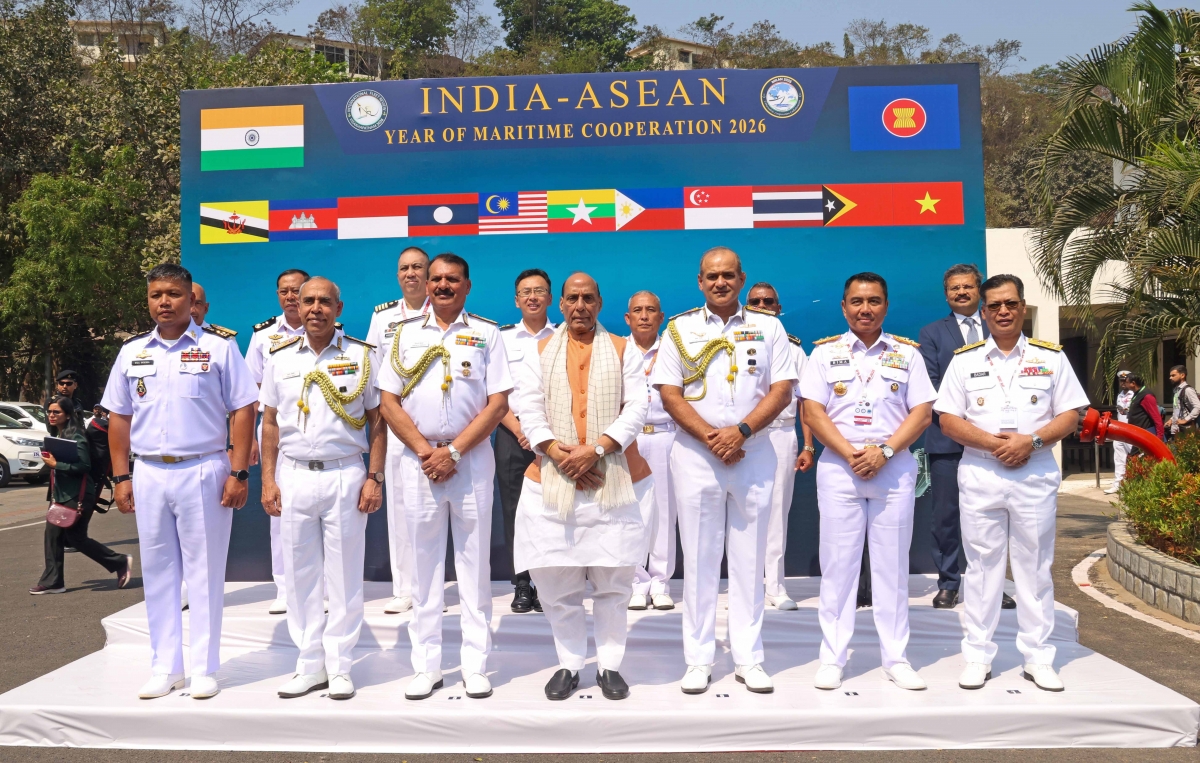 Bộ trưởng Quốc phòng Ấn Độ Rajnath Singh tại cuộc gặp với các đoàn đại biểu Hải quân của 9 nước ASEAN đang tham dự Diễn tập hàng hải MILAN 2026 tại thành phố cảng Visakhapatnam, bang Andhra Pradesh, Đông Nam Ấn Độ ngày 19/2 (Ảnh: BQP Ấn Độ)