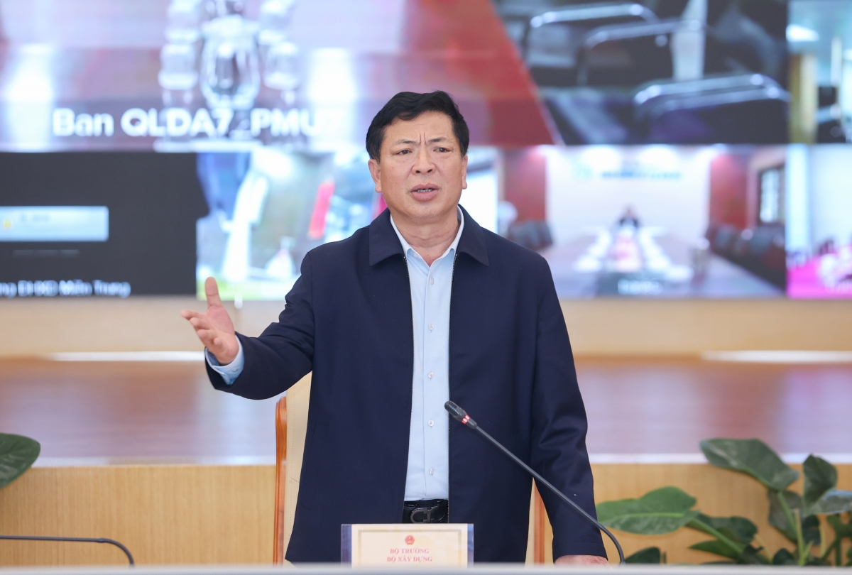 Bộ trưởng Trần Hồng Minh khẳng định, ngành Xây dựng xác định lấy người dân và doanh nghiệp làm trung tâm, coi hiệu quả thực chất của công trình, chất lượng không gian sống, khả năng khai thác lâu dài của hạ tầng và sự phát triển của đất nước.