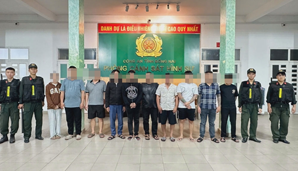 Các đối tượng lúc mới bị bắt (ảnh: CA)