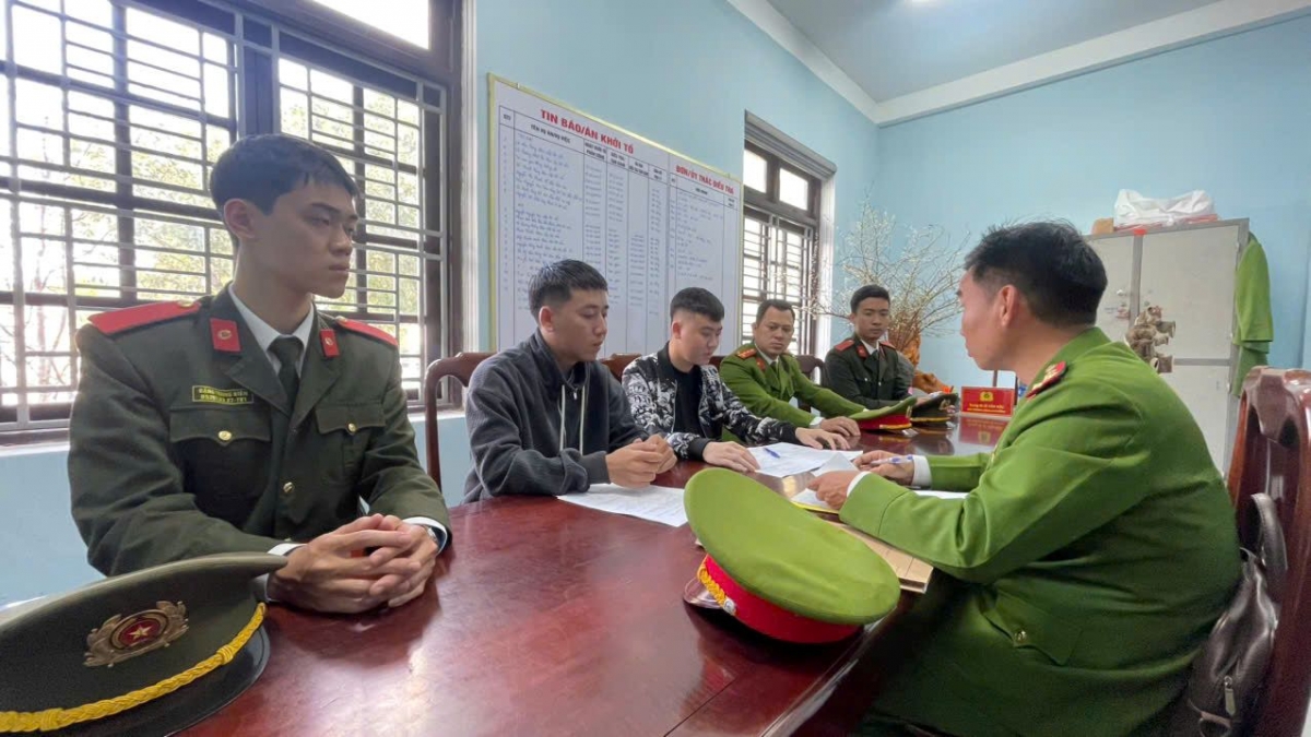 Các đối tượng tại cơ quan Công an