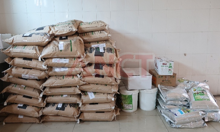 Phân bón giả cơ quan chức năng thu giữ được. Ảnh: Công an Cần Thơ